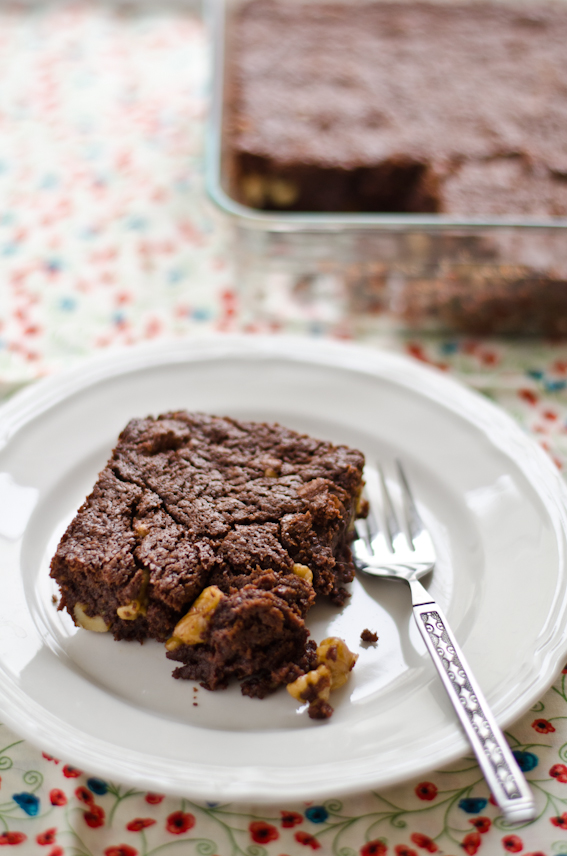 Knitty baker Barefoot Contessa's Outrageous Brownie