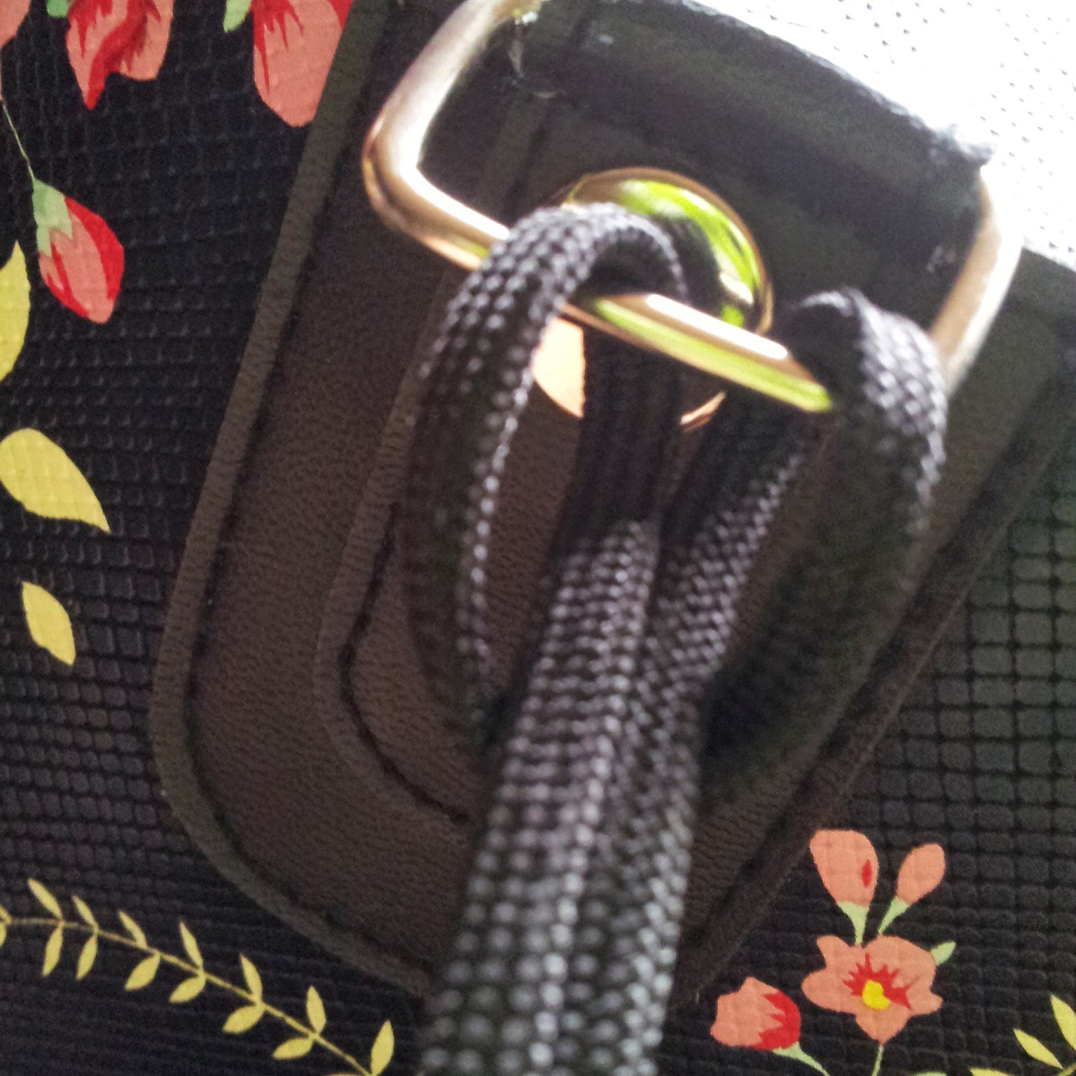 tea and craft New paracord handles for my skating bag