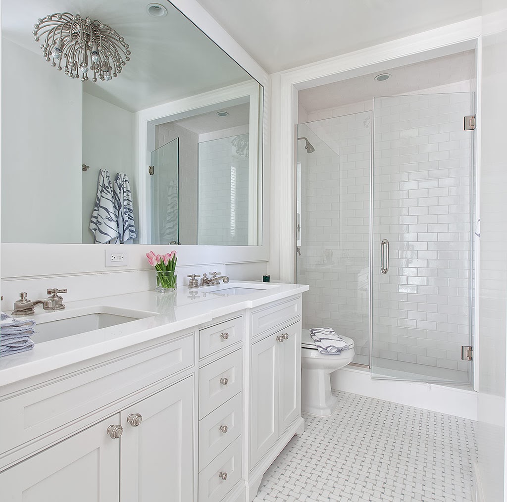 White bathroom designs, Bathroom design, Bathroom layout