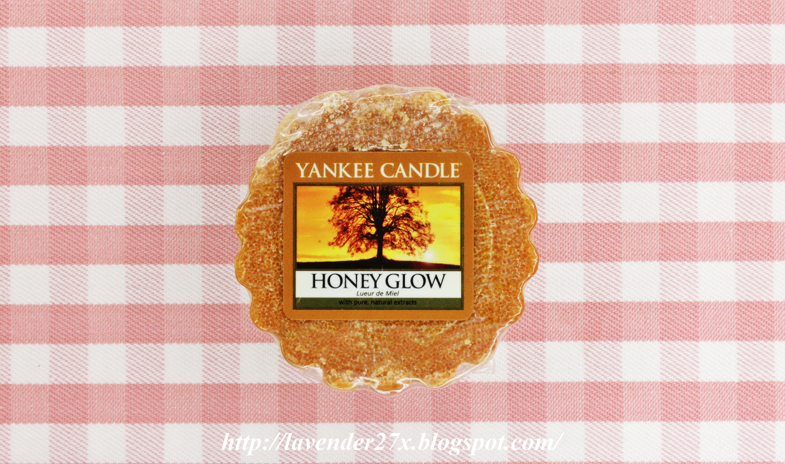 http://lavender27x.blogspot.com/2014/11/pachnido-yankee-candle-honey-glow.html