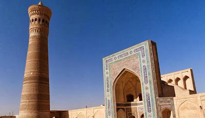 Kalyan Minaret Menara Kematian di Uzbekistan