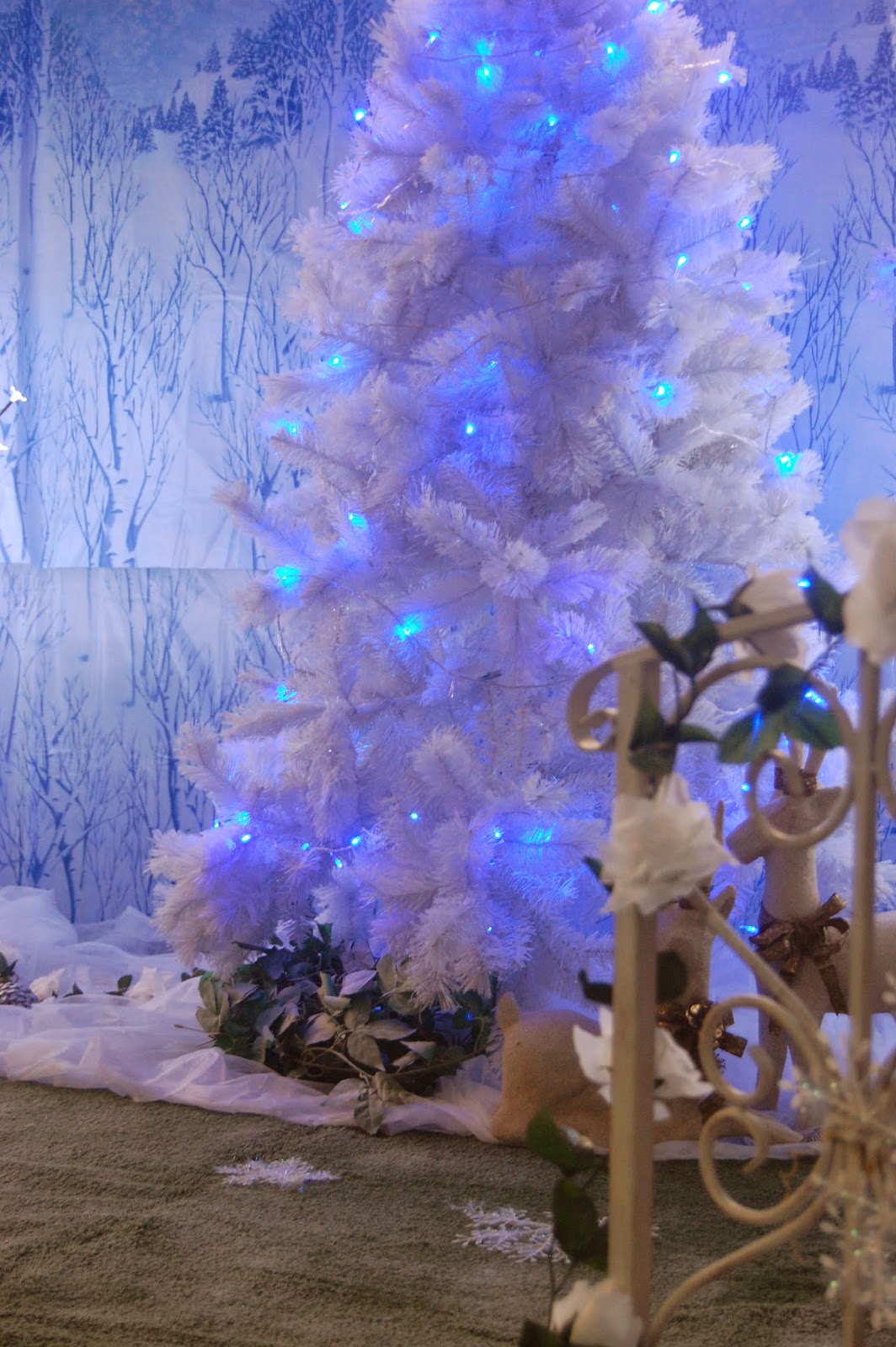 Www Wishuponaparty Com Au Frozen Decorations For Stage Settings
