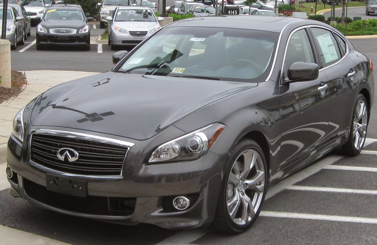 Infiniti M56 Infiniti M56