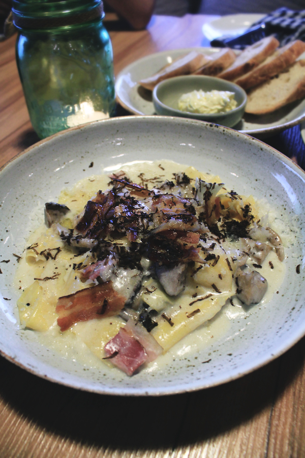 Roast Coffee and Eatery Part II Thong Lor, Bangkok