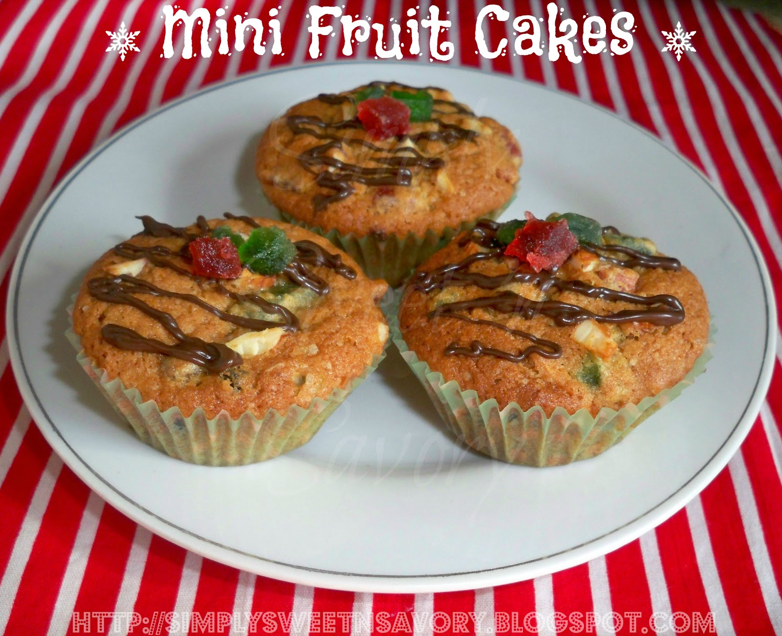 Simply Sweet 'n Savory Mini Fruit Cakes