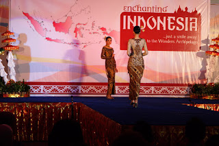 Perancang Busana Indonesia rancangan busana indonesia