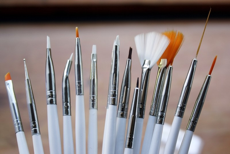 TIPS FOR PERFECT NAIL ART HOW TO CLEAN YOUR BRUSHES