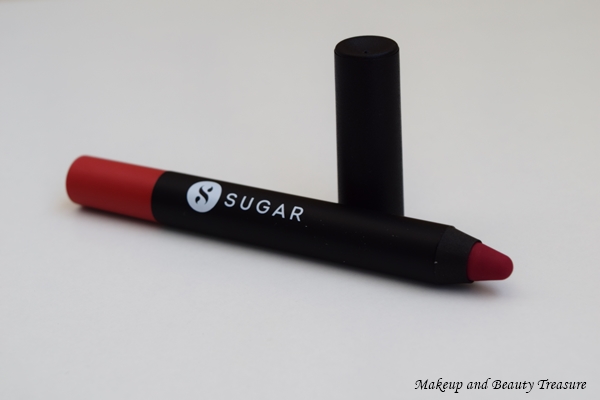 best makeup beauty mommy blog of india: Sugar Cosmetics Matte As Hell  Crayon Lipstick Holly Golightly Review & Swatches