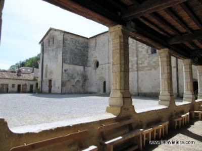 Abadia Arthous, Claustro