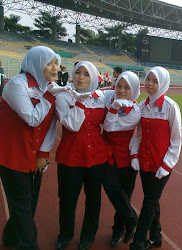 BFF (fatin,tika,nia,arie)