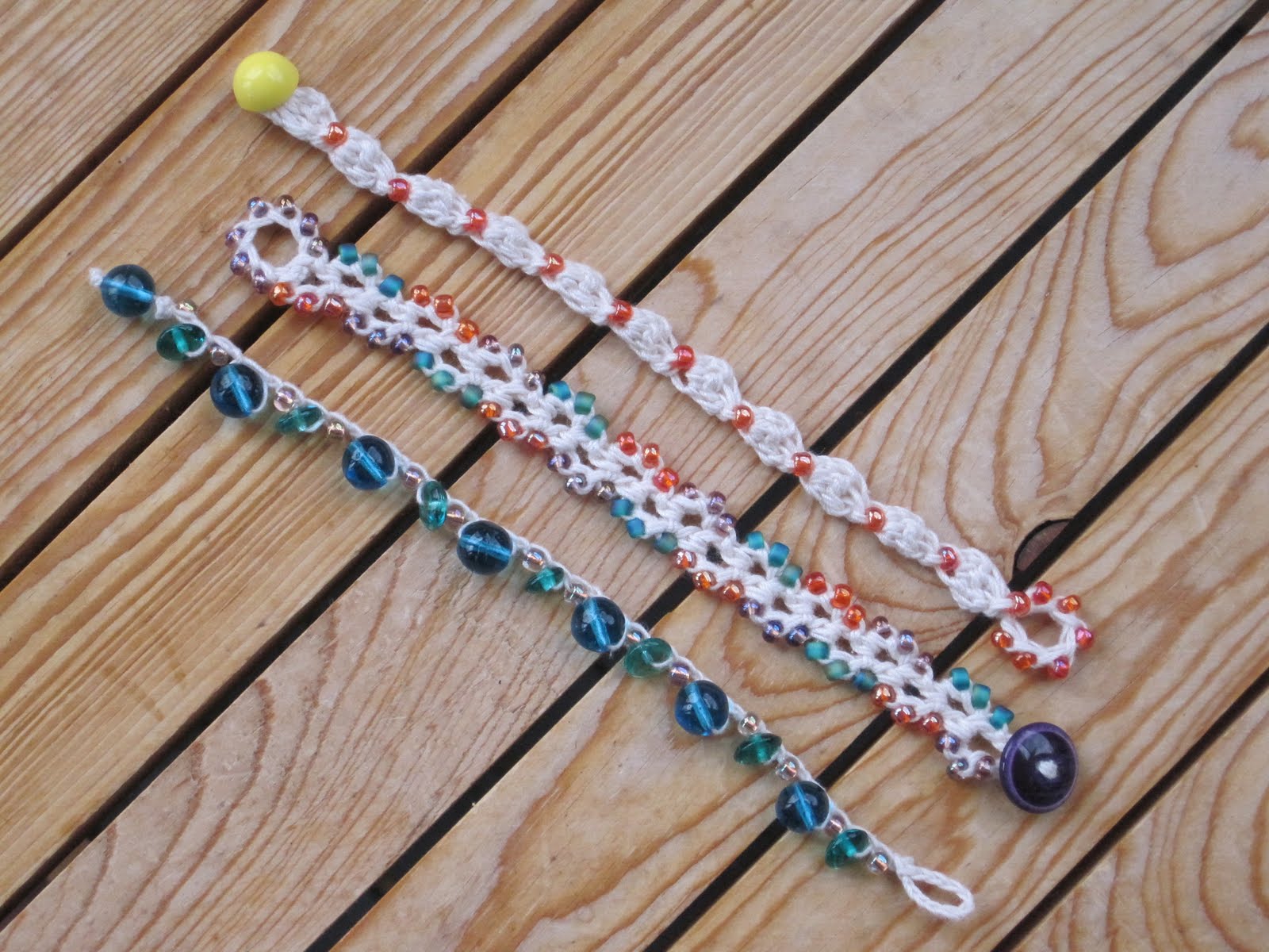 Mr. Micawber's Recipe For Happiness: Bead Crochet 101: Beachy Little