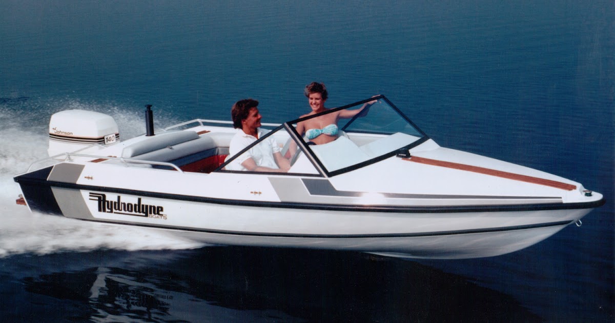 DynaSki Boats Hydrodyne 17.6 XB from 1988 WaterSki Magazine