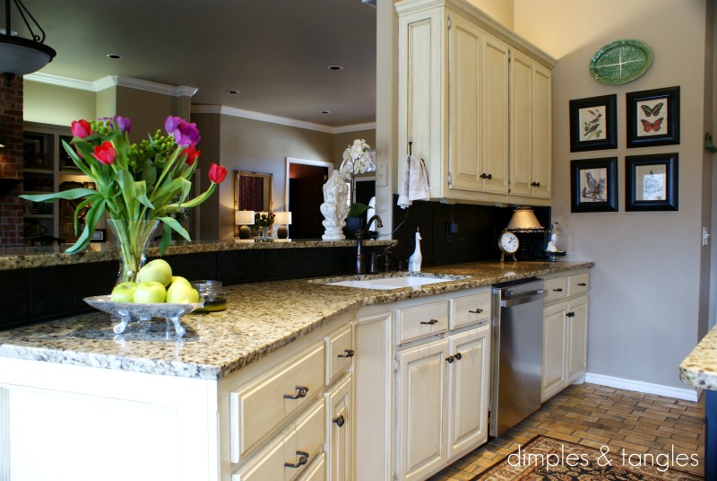 How to Cover an Ugly Kitchen Backsplash {Way Back Wednesdays} Dimples