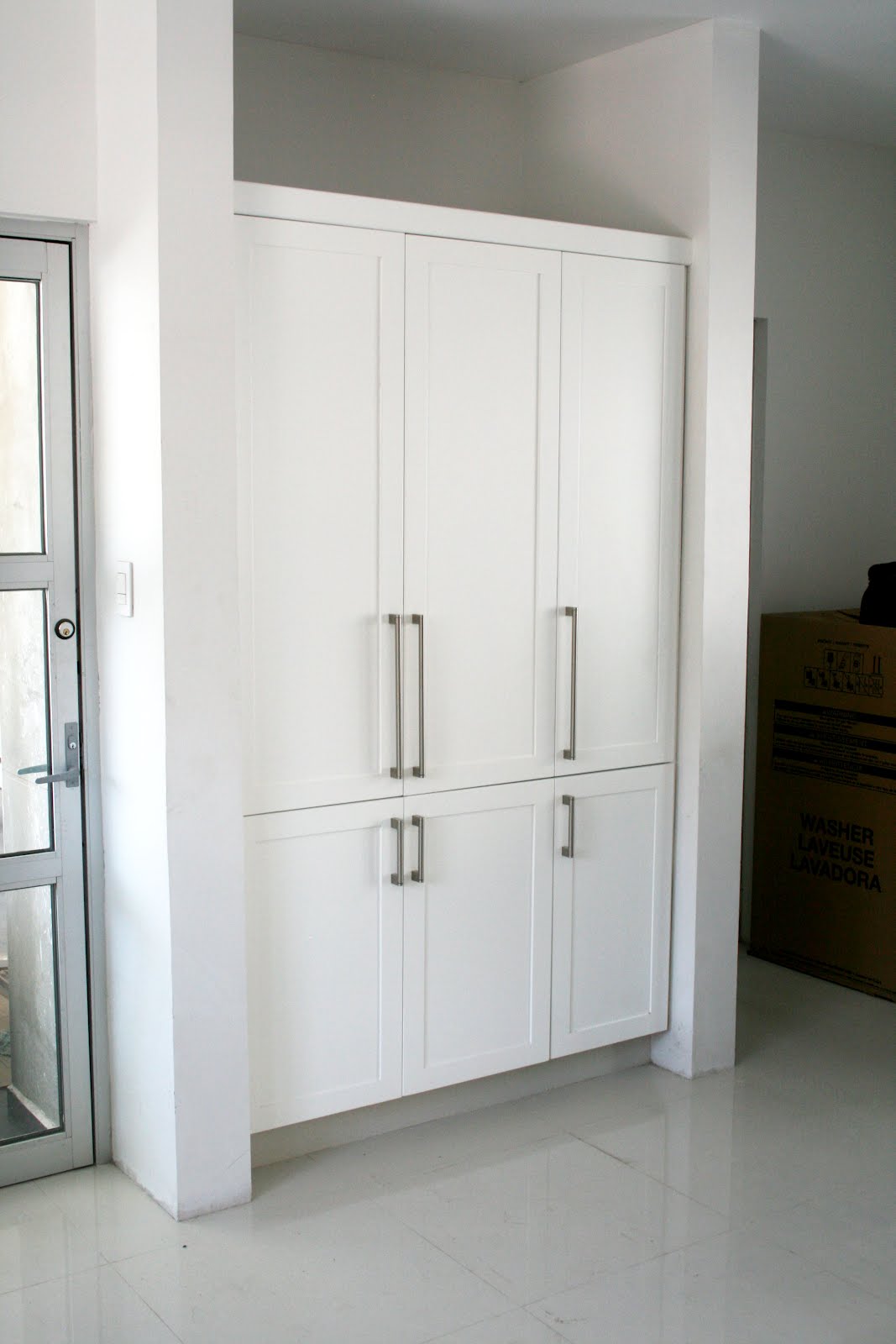 Modelo SHAKER en MDF en color blanco | Ebany cocinas y closet