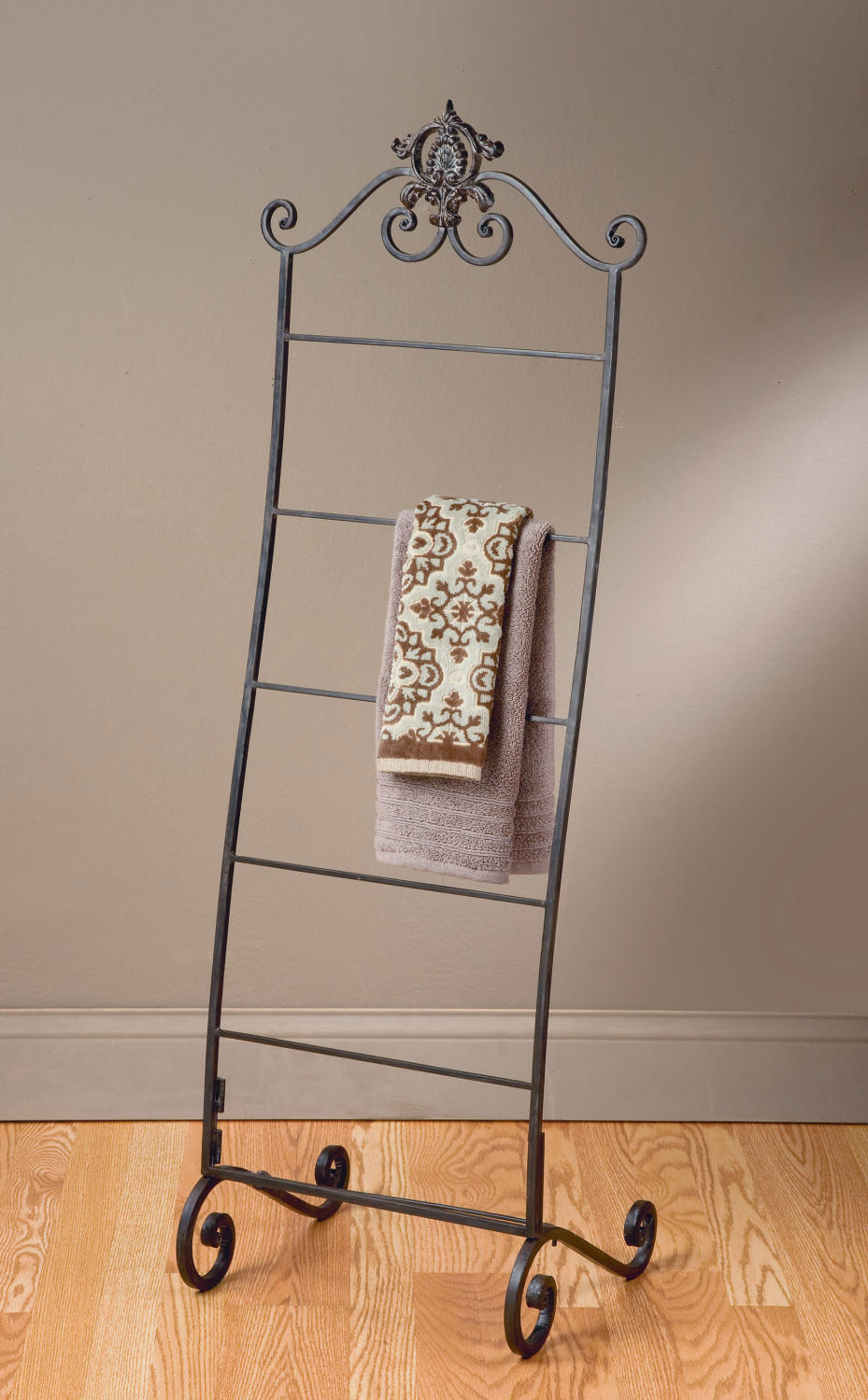 Fancy Home Decor METAL BATHROOM TOWEL RACKS PLACE YOUR ORDER NOW!!