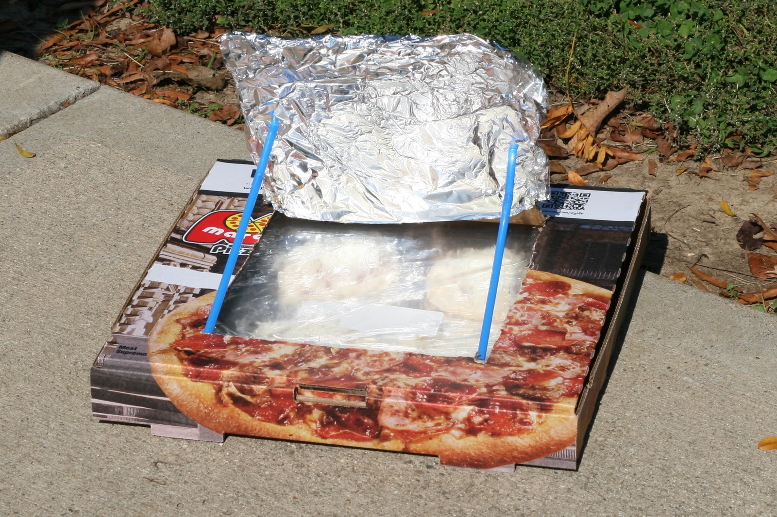 Ramblings of an Unschooling Family Part 2 Invention Convention Solar Cookers and Marshmallow