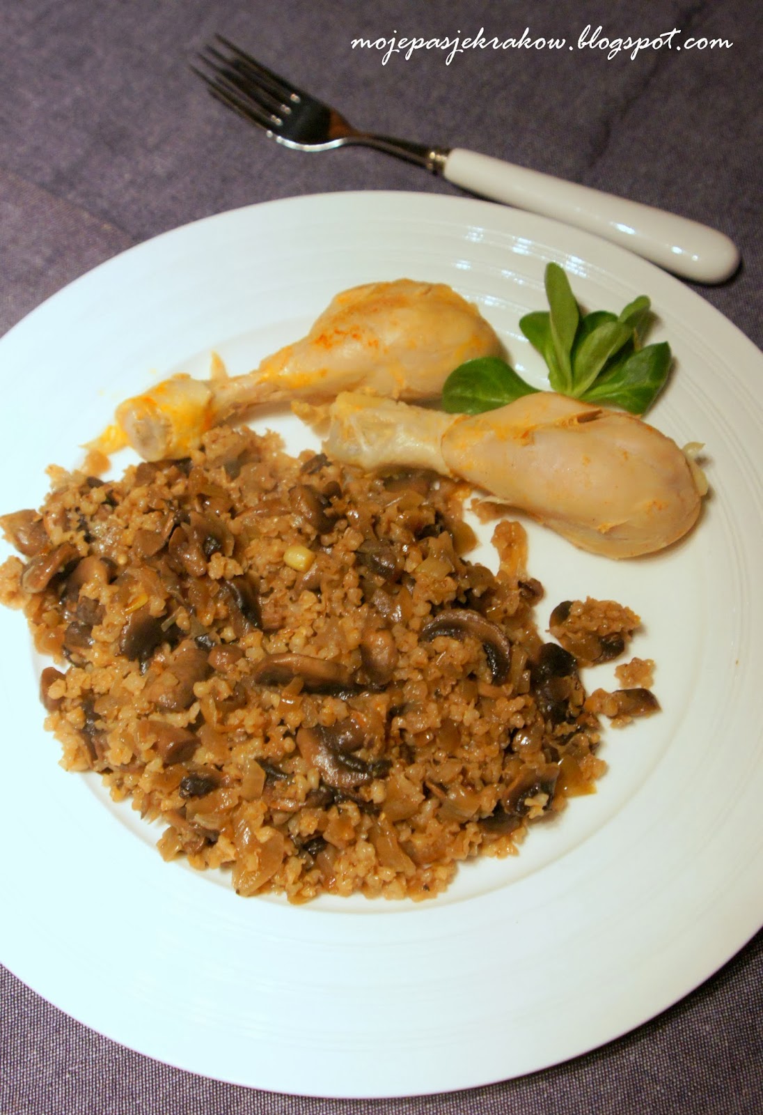 http://mojepasjekrakow.blogspot.com/2014/03/kasza-z-pieczarkami-i-kurczakiem-obiad.html