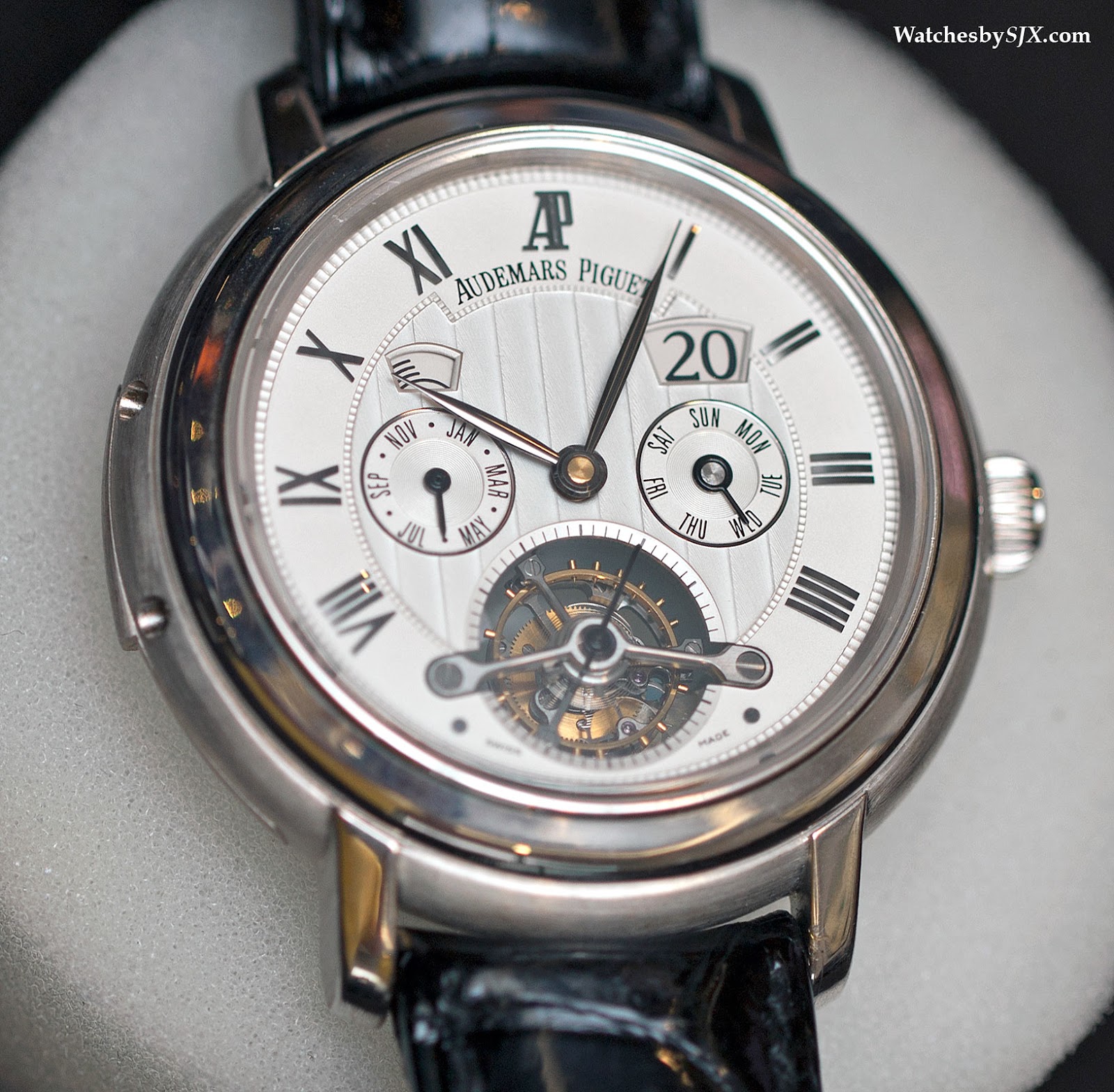 Explaining The First Ever Automatic Tourbillon Wristwatch, Invented By