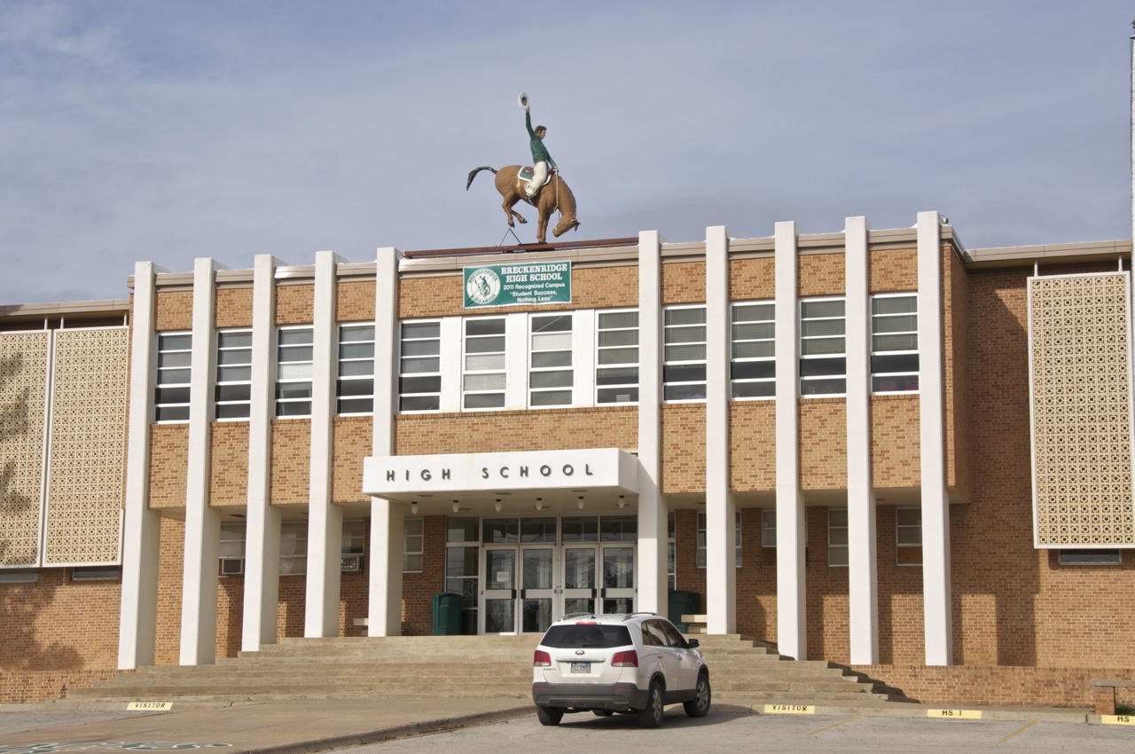 Suzassippi's Lottabusha County Chronicles Breckenridge High School