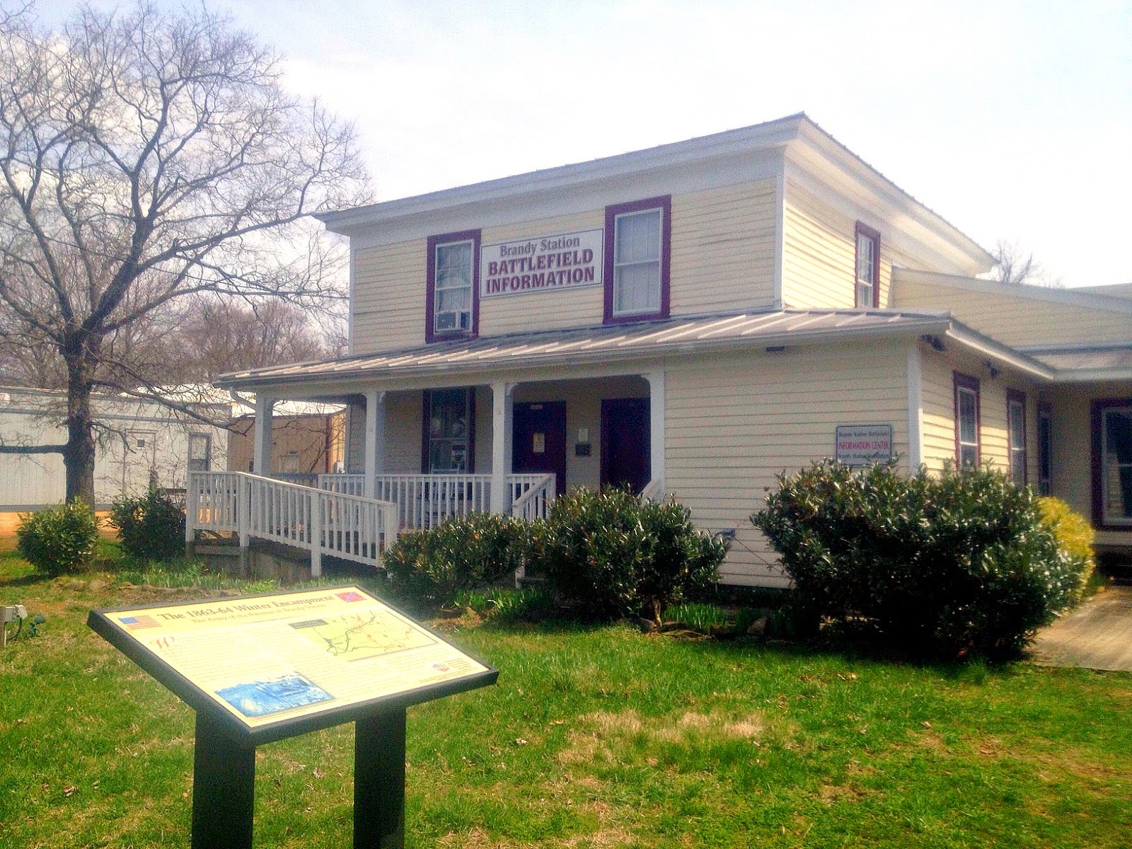 For Now Virginia Still Can T Remove Massive Lee Statue