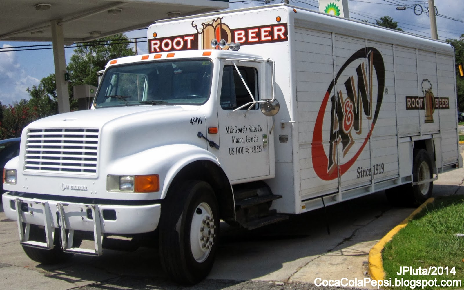 COCA COLA PEPSI 7up Dr.Pepper Plant Photo,Soda Bottle Vending Machine