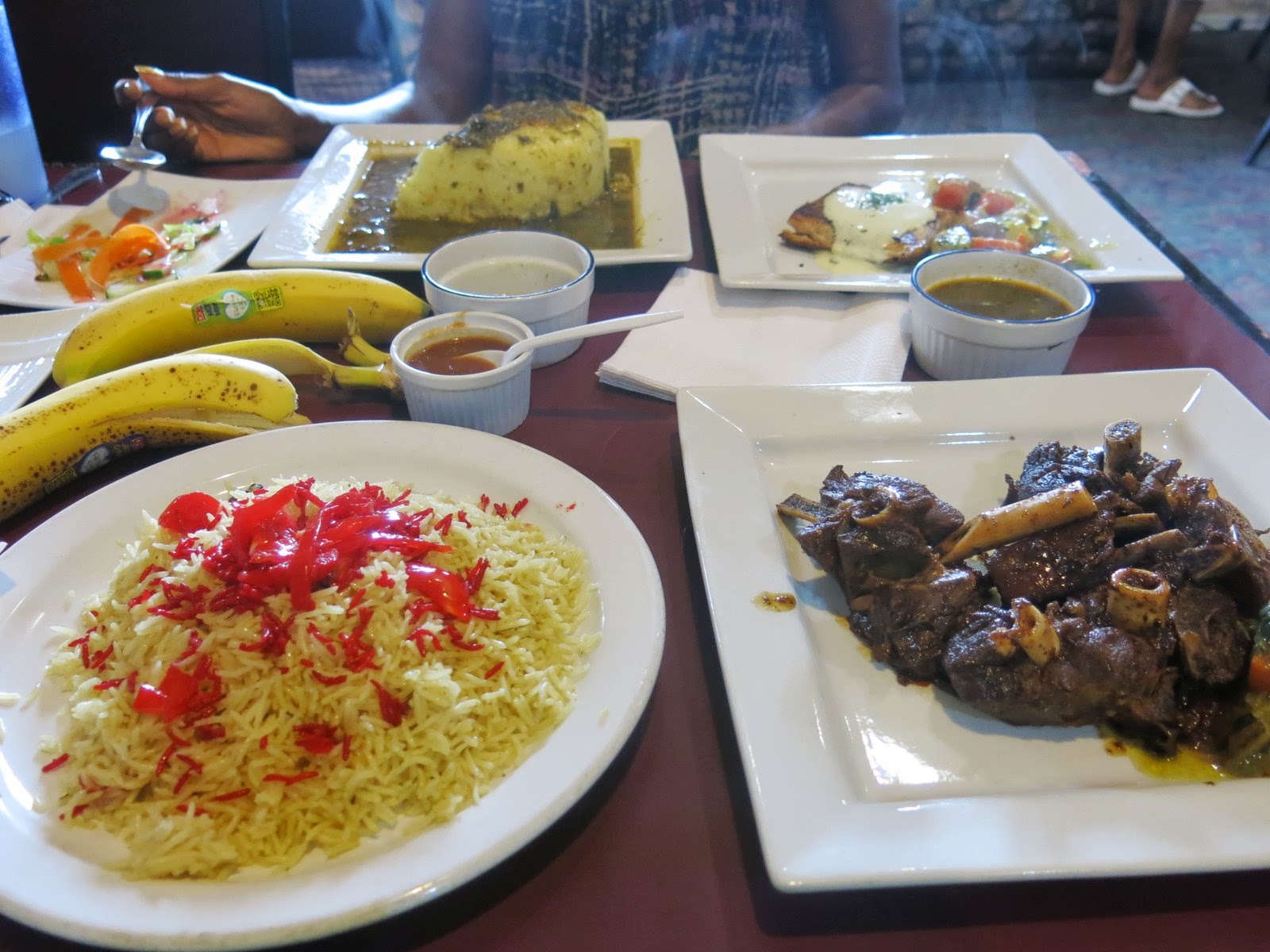 Somali Cuisine Smothers the Stereotypes