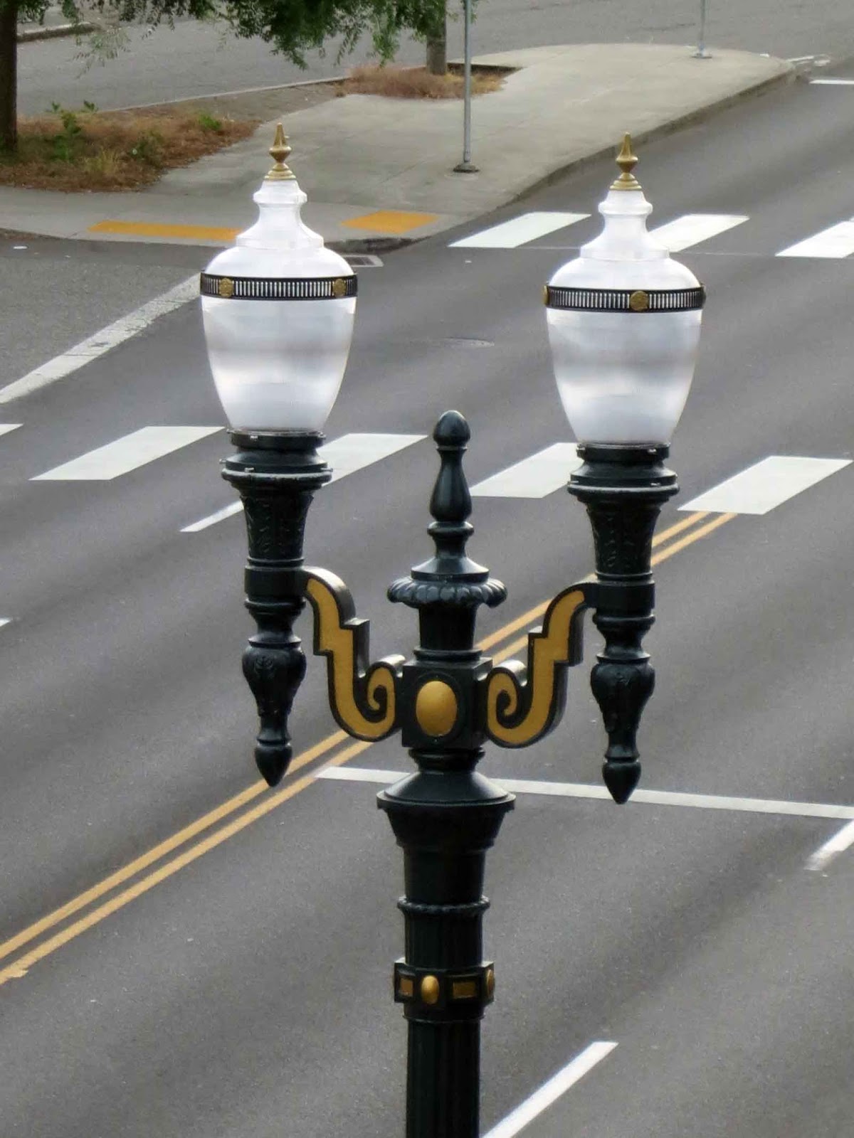 Portland Street Lamps r/Portland