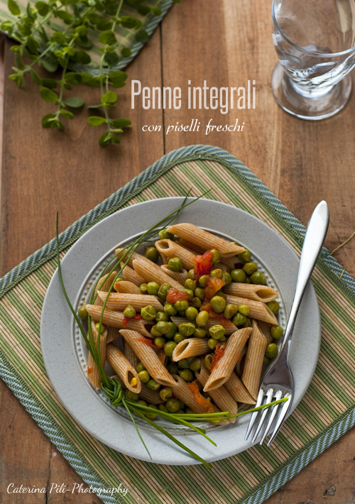 Penne integrali con piselli freschi Penne integrali con piselli freschi