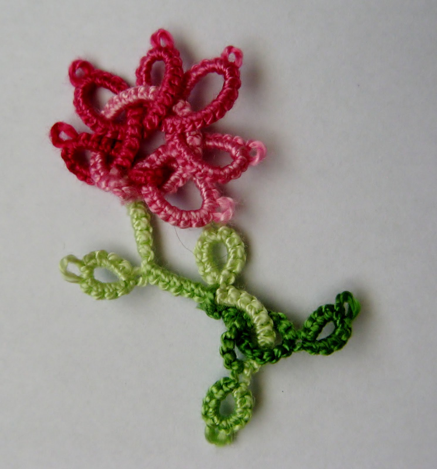 UMI & TSURU Small Celtic Knot Flower