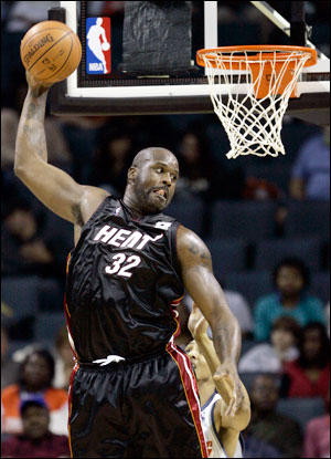 Shaquille O'Neal Professional Basketball Player : Basketball Legend