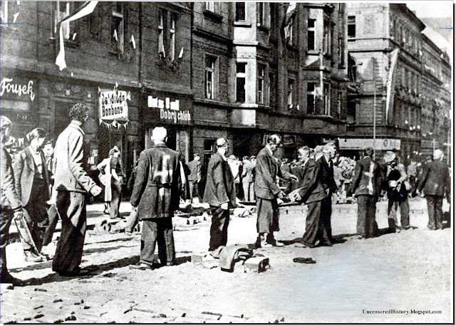 Czech Germans marked cross rounded up persecuted