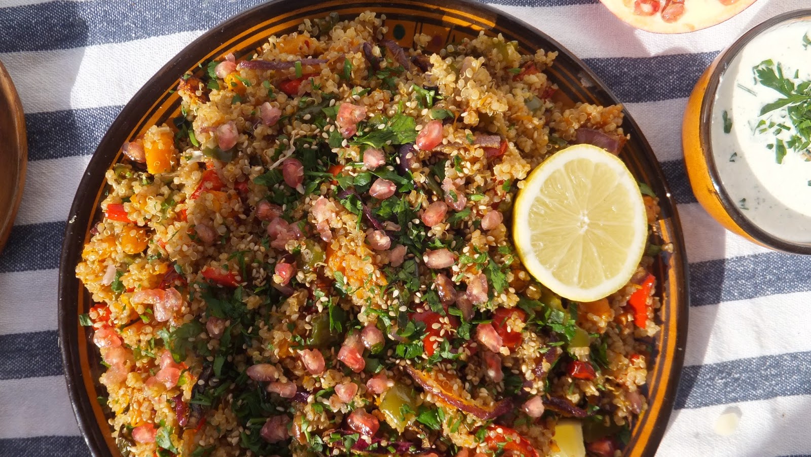 Quinoa A Lo Kandinski Con Verduras Asadas Y Granada
