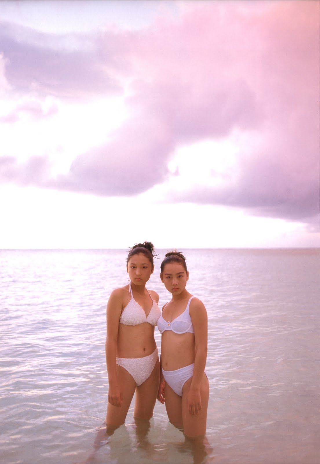 yoko mitsuya and saori nara bikini photos 01