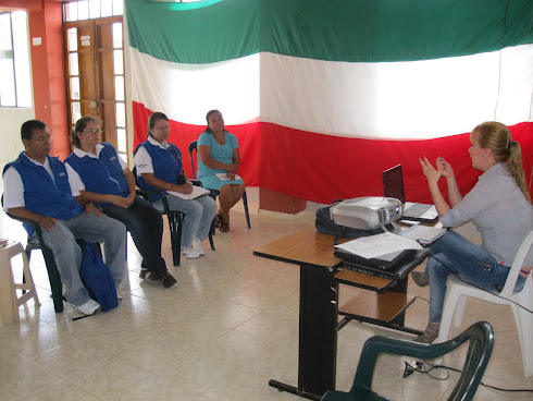 CAPACITACION A CGS POR COMISARIA DE FAMILIA