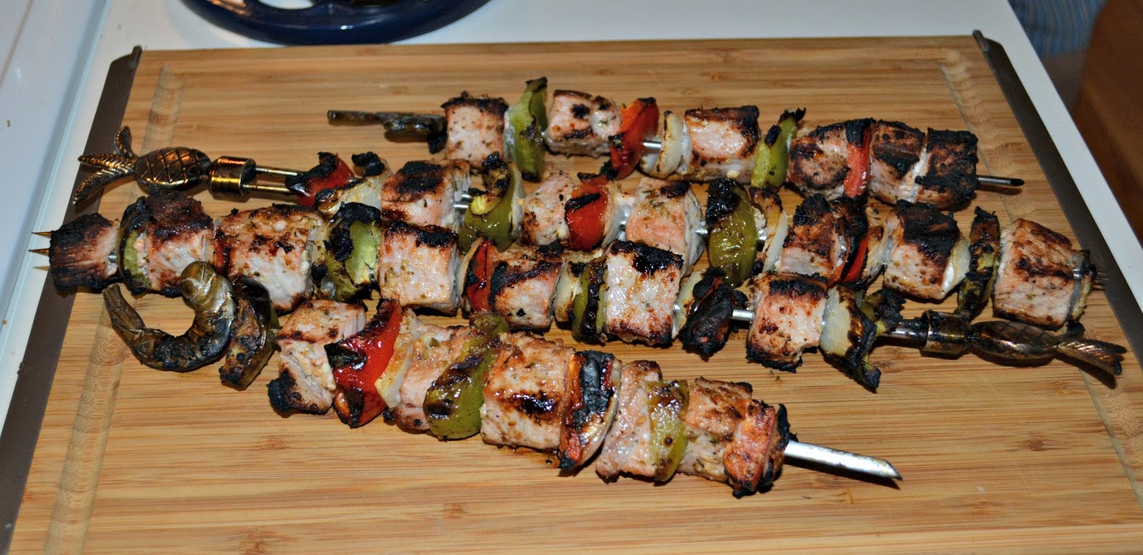 Greek Pork Kebabs with Tzatziki Sauce KickOfftoSummerWeek2014 Hezzi