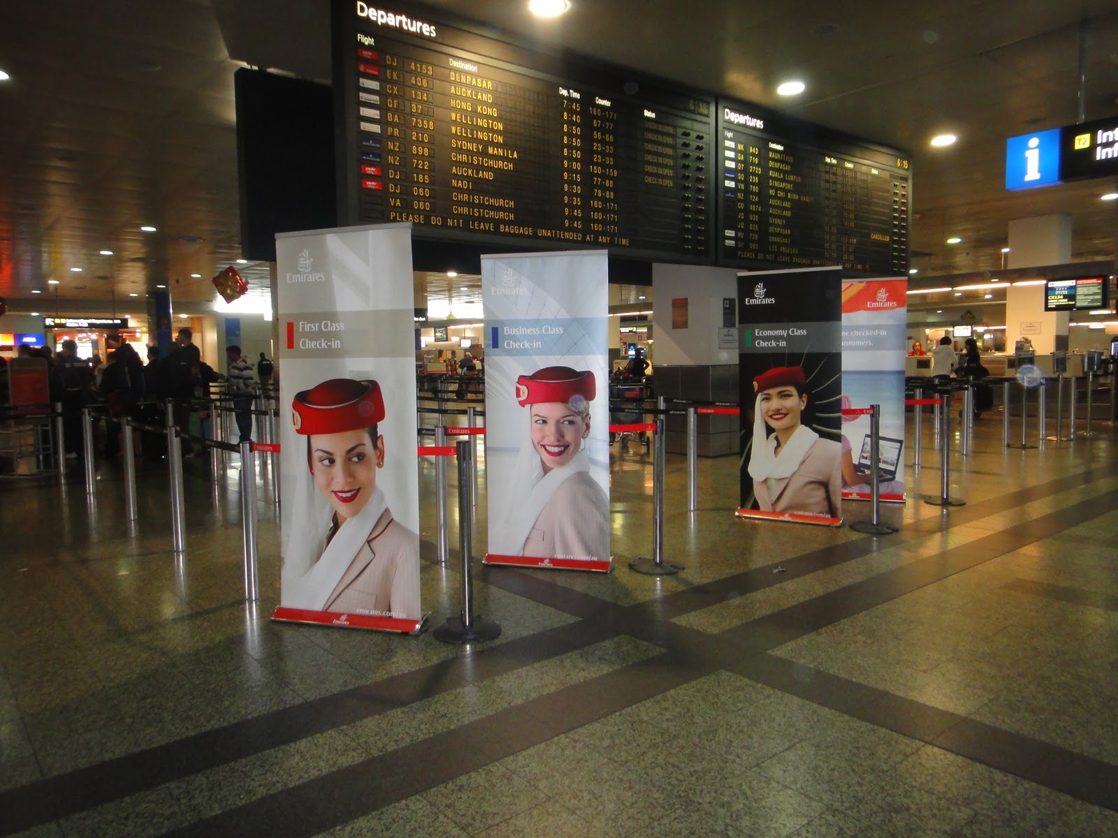 Emirates Business Class EK406 Melbourne to Auckland on the Boeing 777