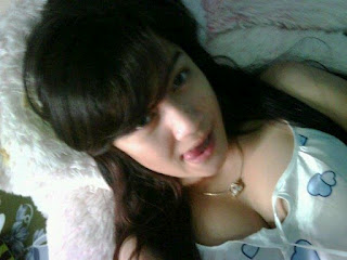 Foto Hot Janda Muda Cantik (3) Foto Hot Janda Muda Cantik (3)