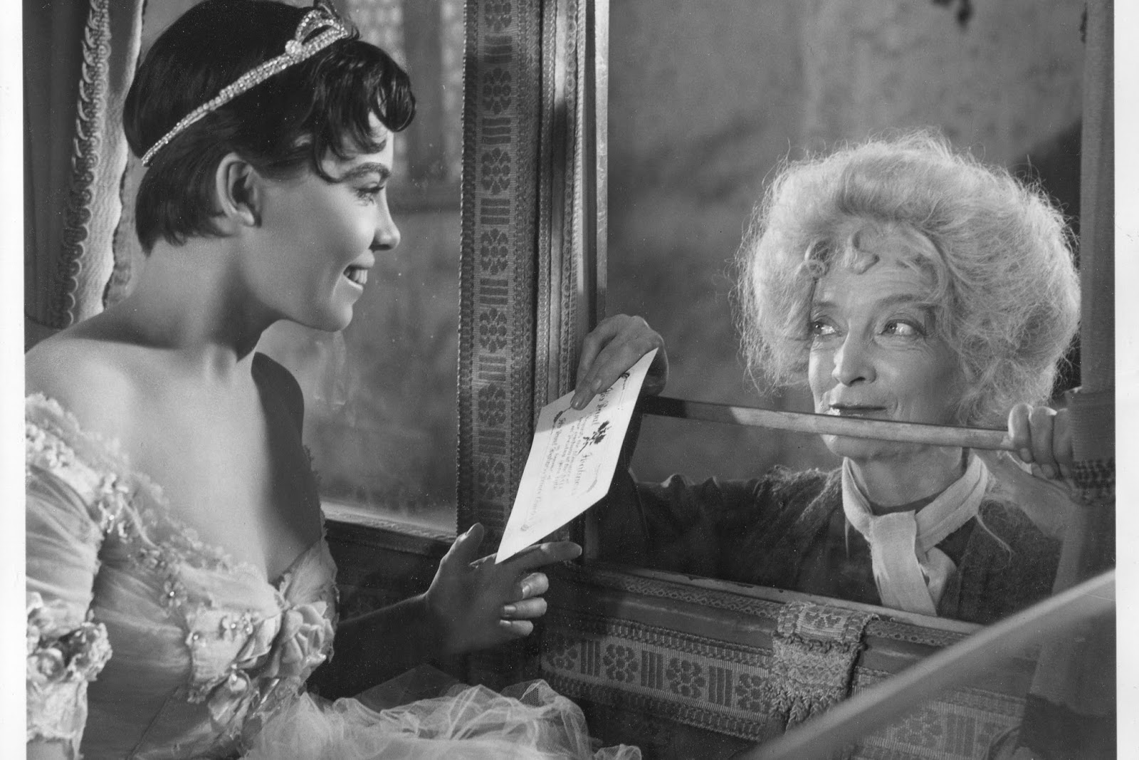 Laura's Miscellaneous Musings The Glass Slipper (1955) A Photo Gallery