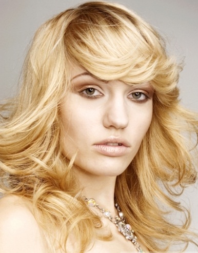 Long Hairstyles 2014 Blonde Layered Flipped Out Hair Style 2014