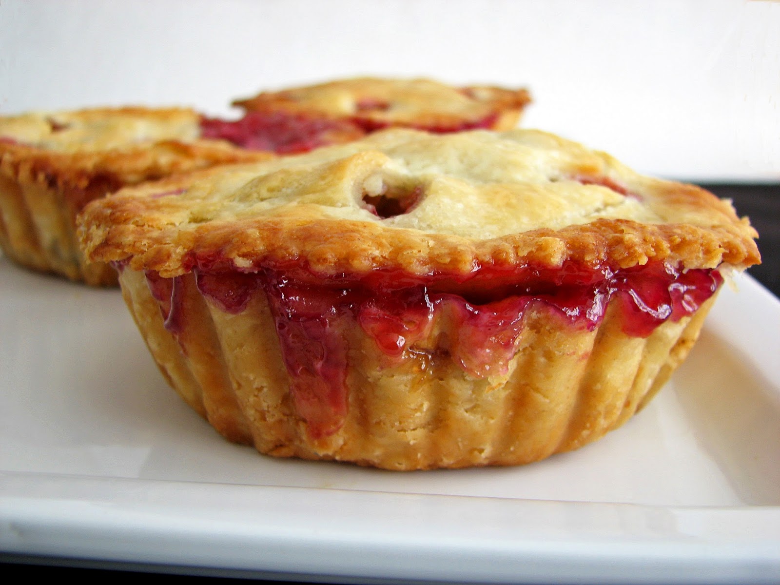 pastry studio Cherry Pies