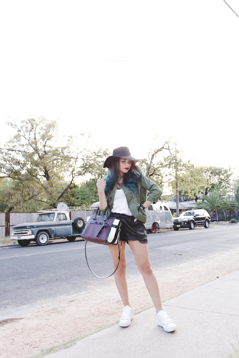 Greetings From Austin Tx Nany S Klozet