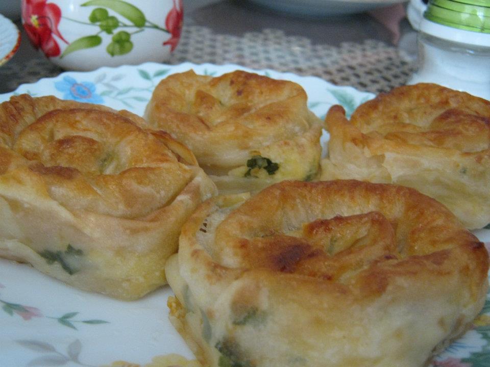 İpeğinminikelleri Gül böreği