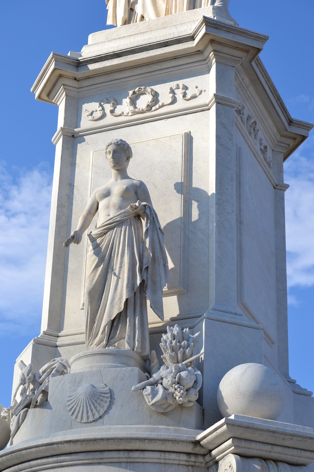 Washington's Unloved, NeverFinished, Crumbling Peace Monument