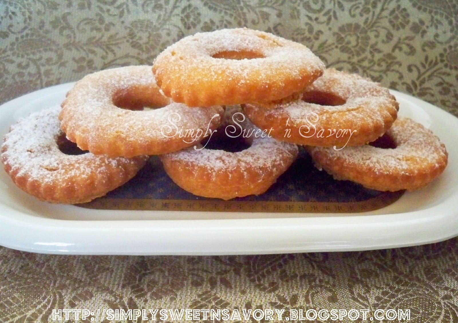 Simply Sweet 'n Savory Fried Doughnuts ( Cake Doughnuts ) No yeast