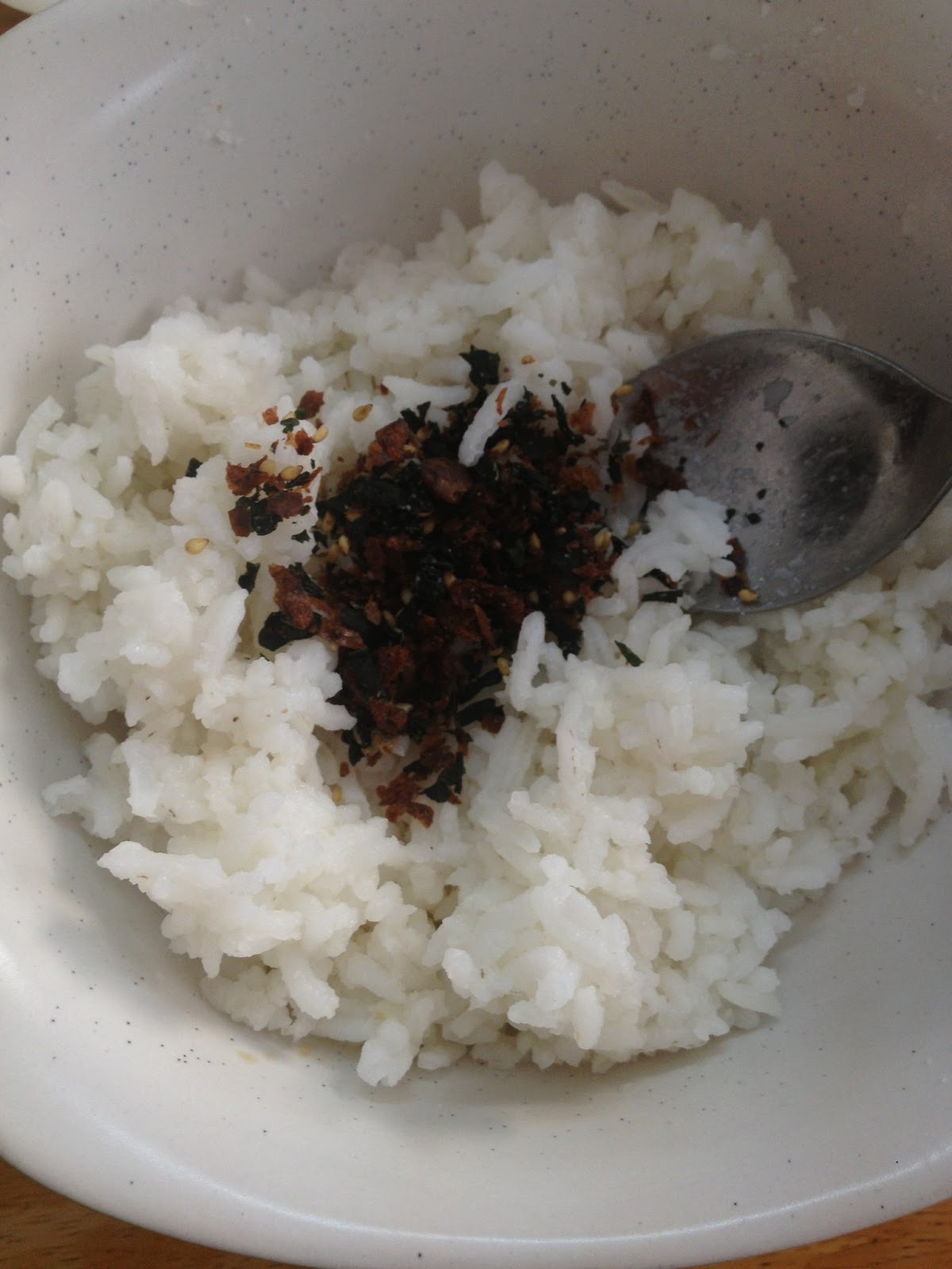 How to make Samgak Kimbap ( Onirgiri ) Korean Triangle Rice Ball