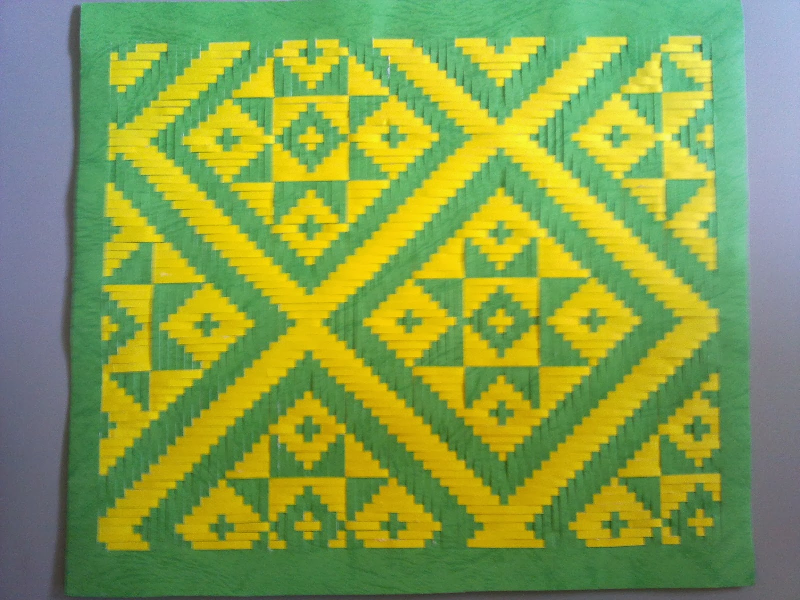 Karya Nuri Kreasi Anyaman Kertas