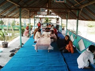 Gambar Lokasi Warung Apung Rowo Jombor Gambar Lokasi Warung Apung Rowo Jombor