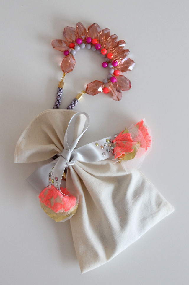 DIY fabric gift bags (two ways) Lotts and Lots Making the