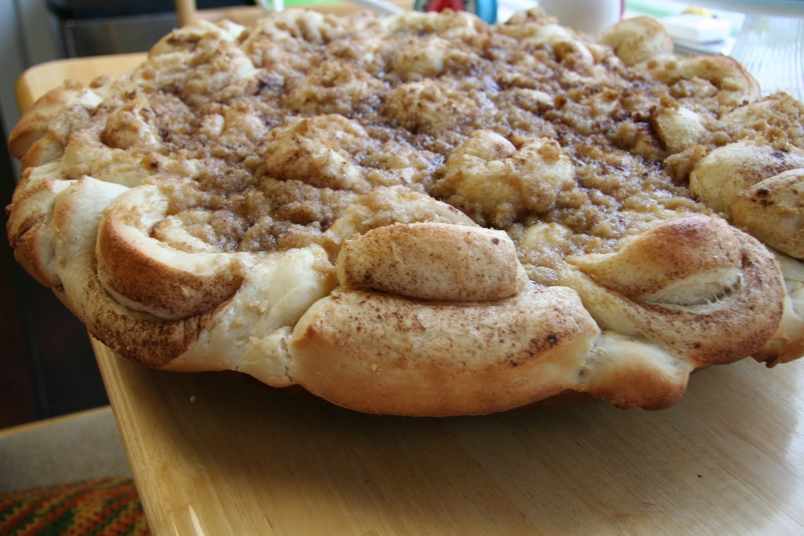 Kneady Sweetie Cinnamon Roll Pizza