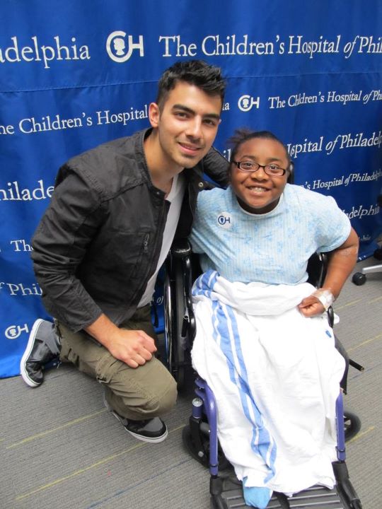 PopStarz Joe Jonas Visits Children’s Hospital Of Philadelphia